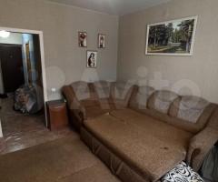 1-к. квартира, 35 м², 1/10 эт. - 3