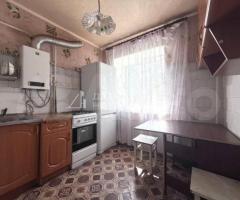 2-к. квартира, 42 м², 2/5 эт. - 6