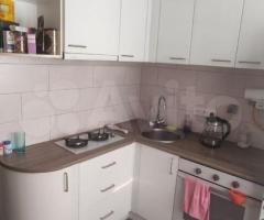 2-к. квартира, 42 м², 5/5 эт. - 3