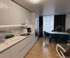 3-к. квартира, 65 м², 13/17 эт. - 4